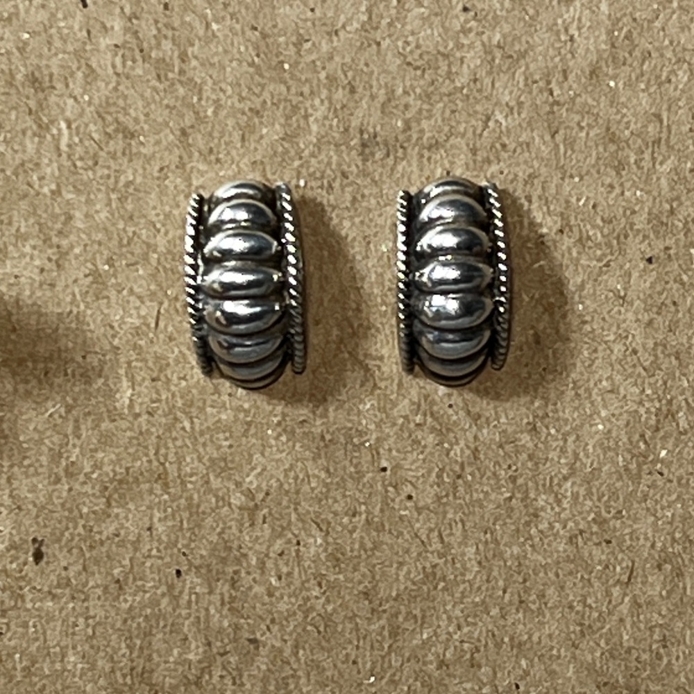 Vintage Sterling Silver Shell Huggie Hoops Earrings